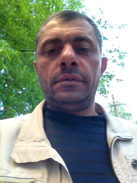  12484457  Norik, 46 ,    