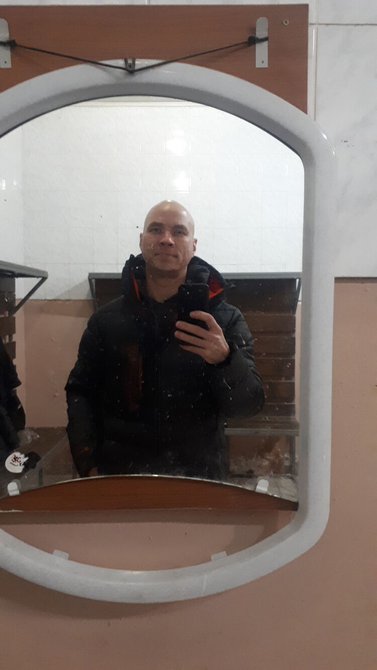  40483477  , 34 ,    