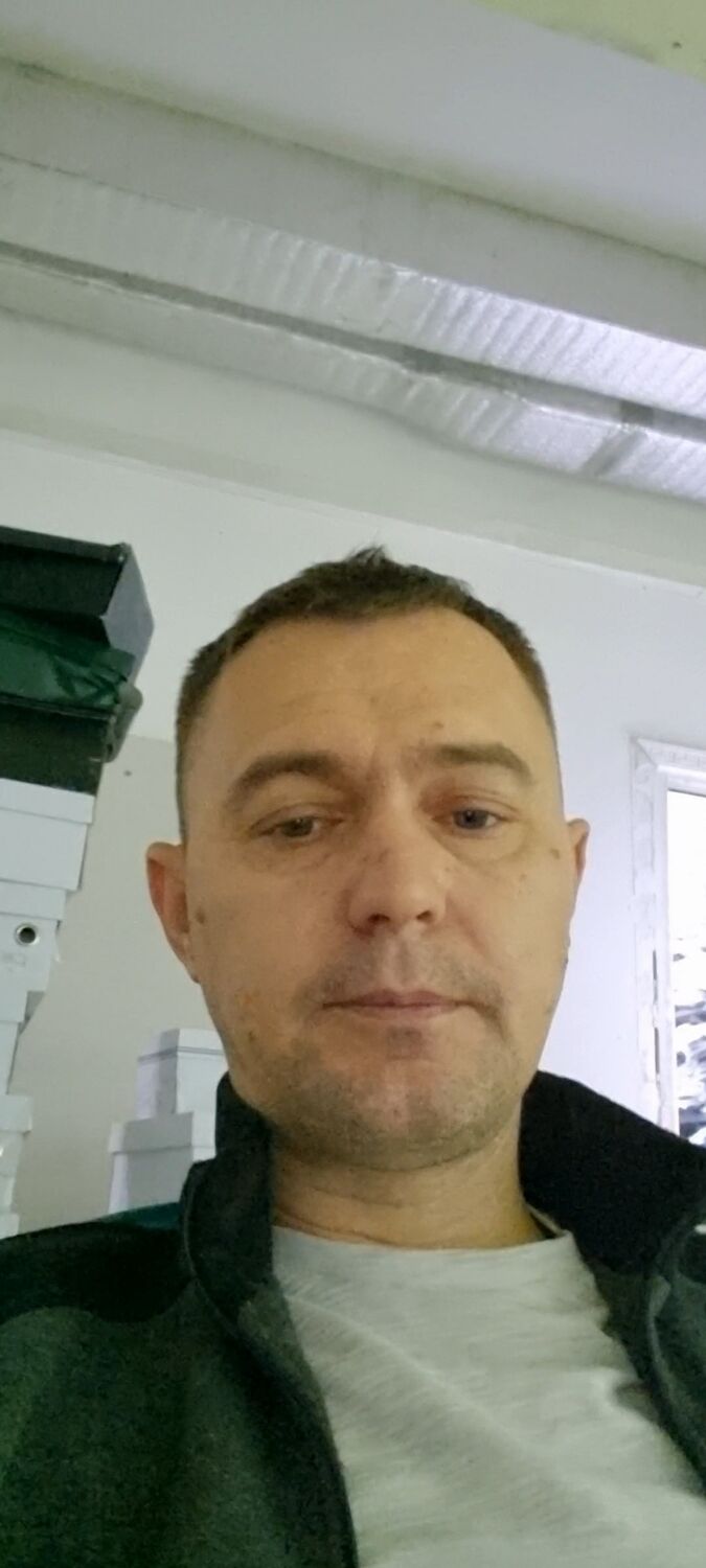  47282087  Boris, 41 ,    
