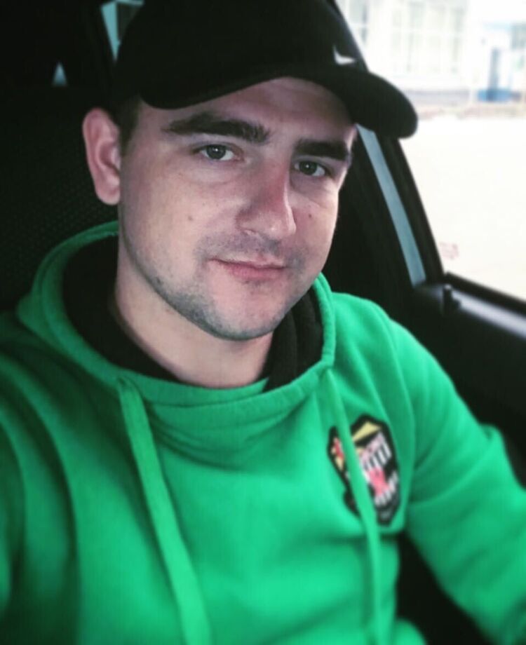  -,   , 32 ,  