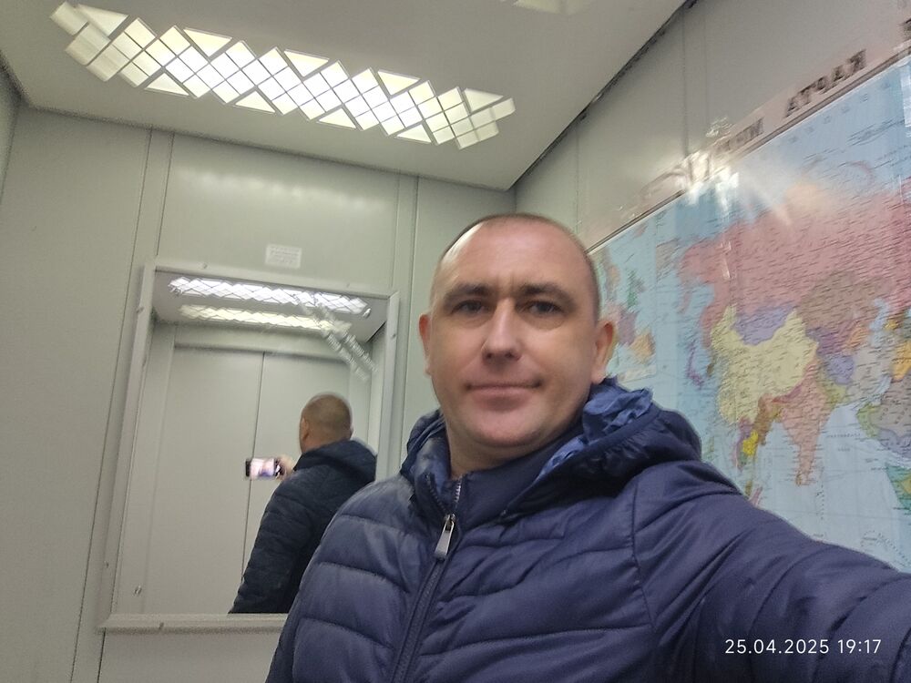 51114987  Leonid, 43 ,    