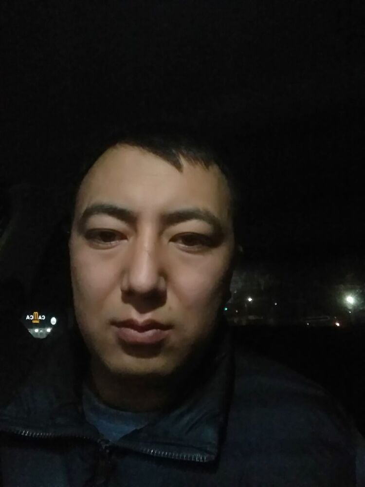  18908597  Nurlan, 37 ,    