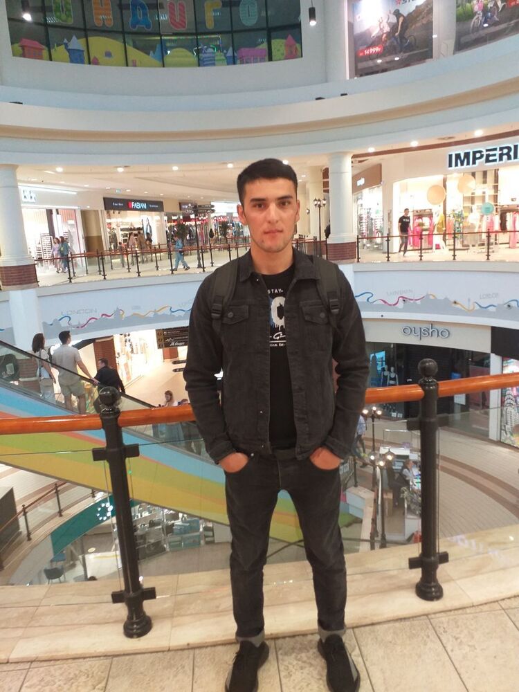  27662727  Islombek, 24 ,    