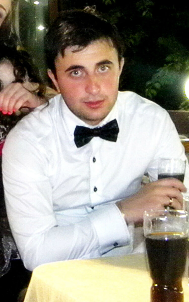  6298037  , 32 ,    -