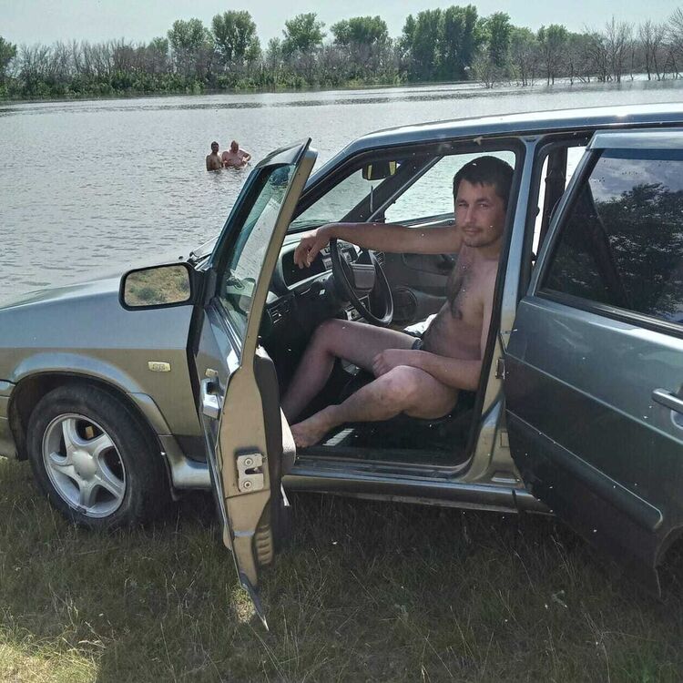  20738657  , 34 ,    
