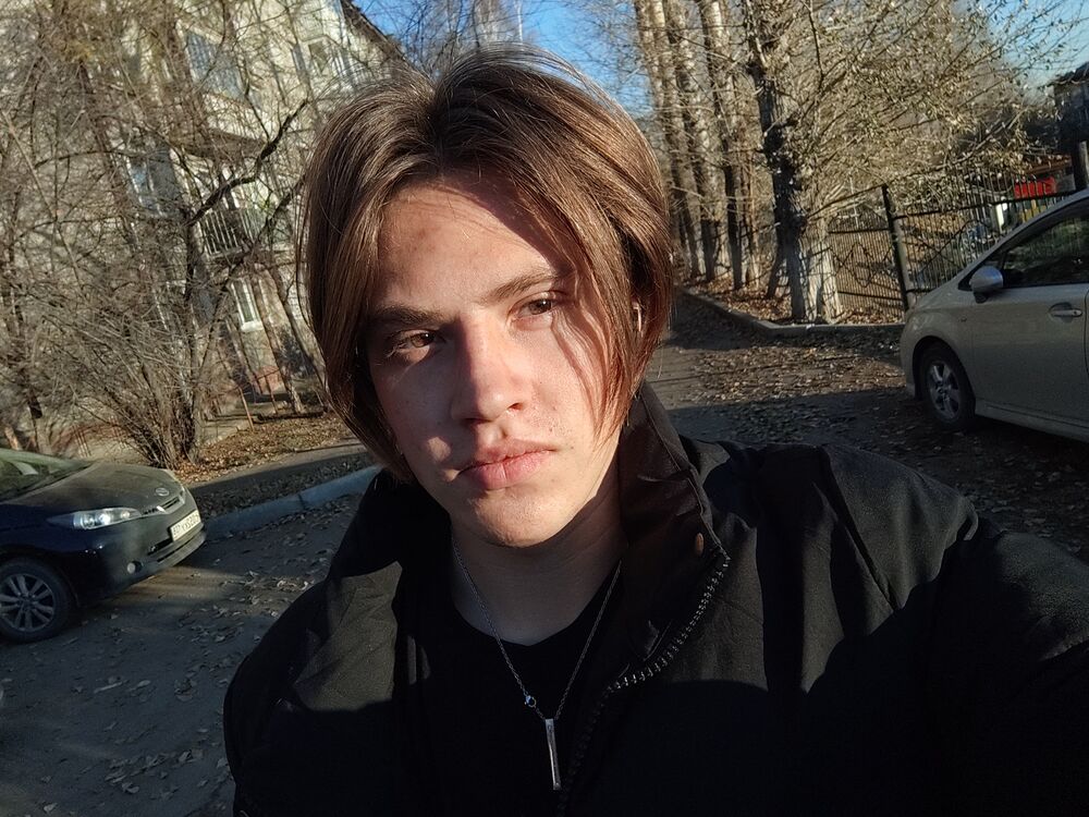  54795407  Alex, 22 ,    