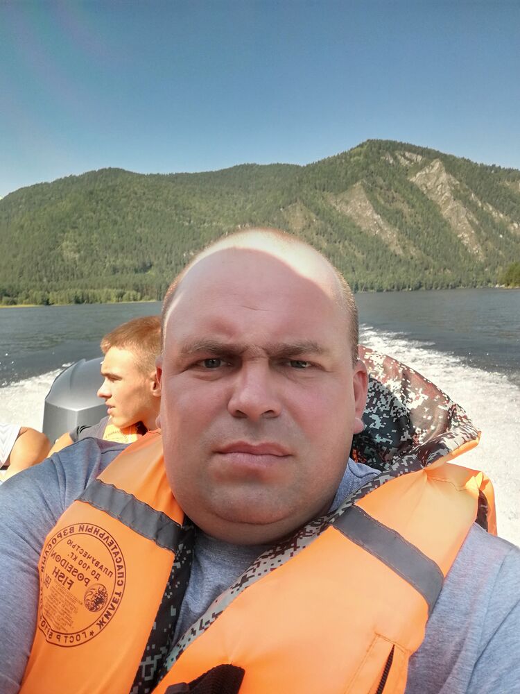  53312577  Vladimir, 34 ,    