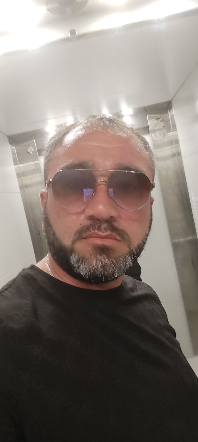  44097047  , 41 ,    --