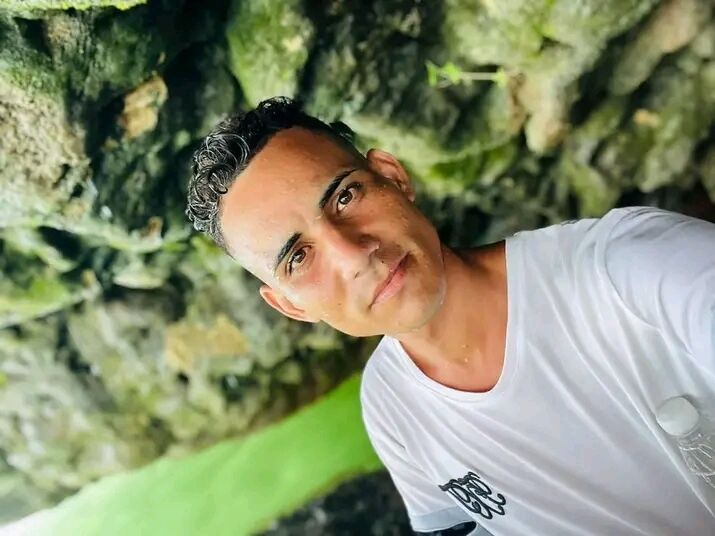  43093137  Jose Carlos, 30 ,     