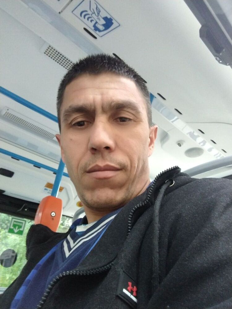  35218857  , 42 ,    -