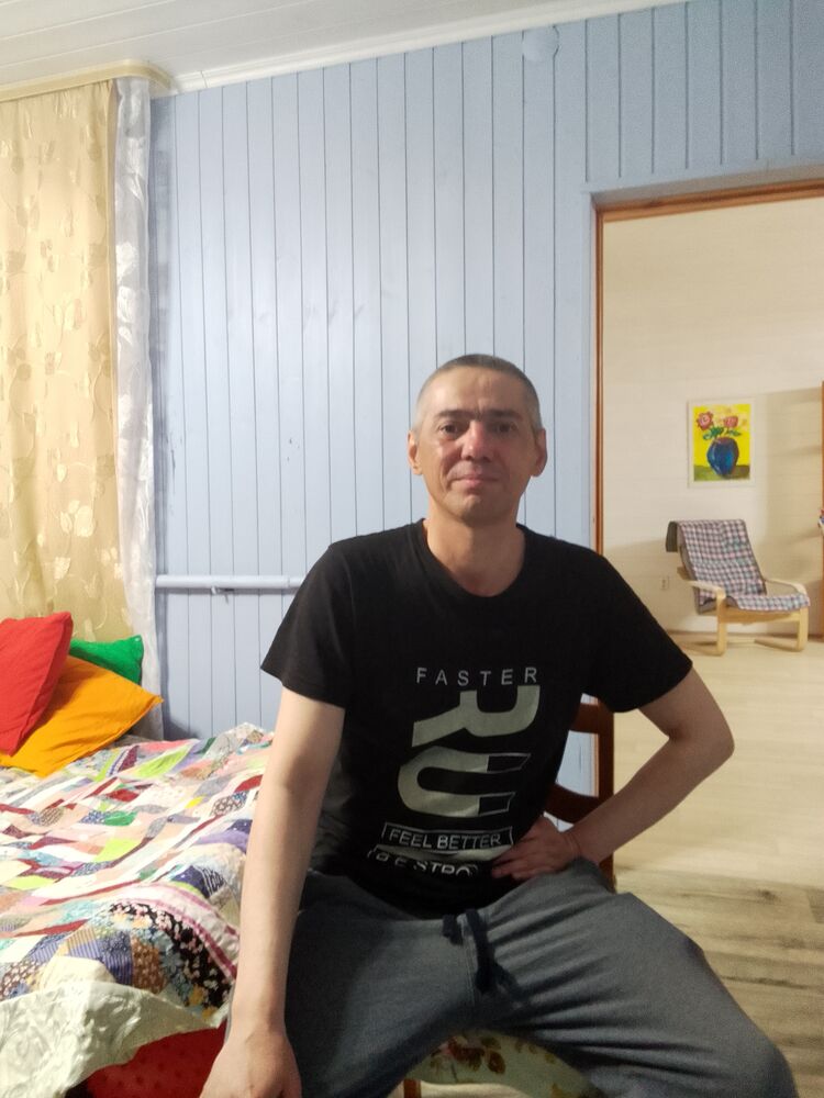  51252687  , 42 ,    