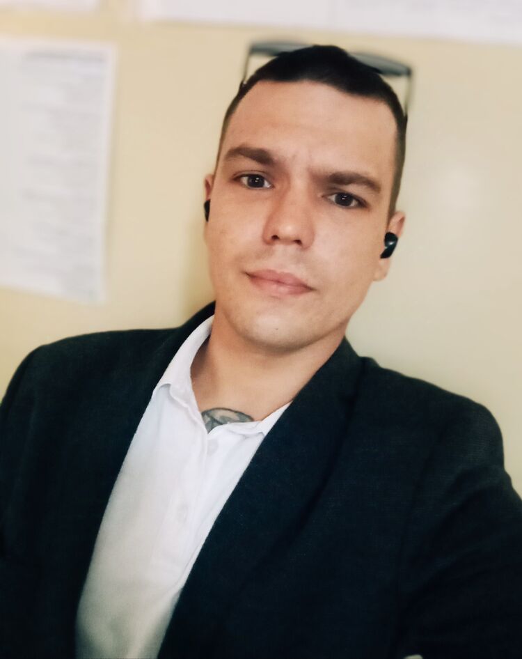  46978387  , 29 ,    