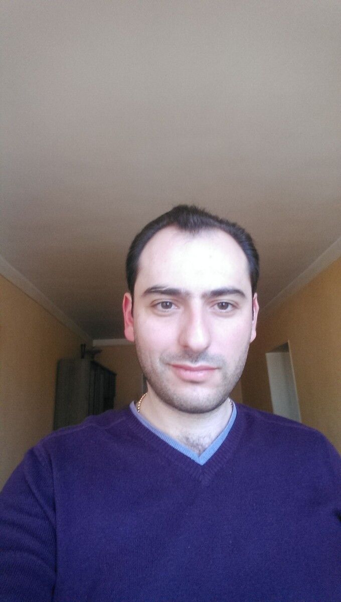  9138617  Edvard, 42 ,    