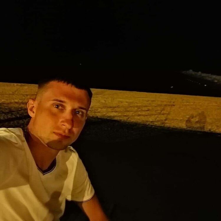  52960207  , 35 ,    -