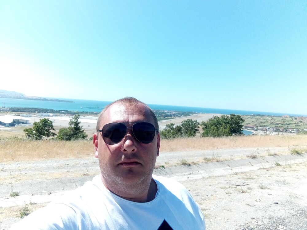  44370987  , 38 ,    