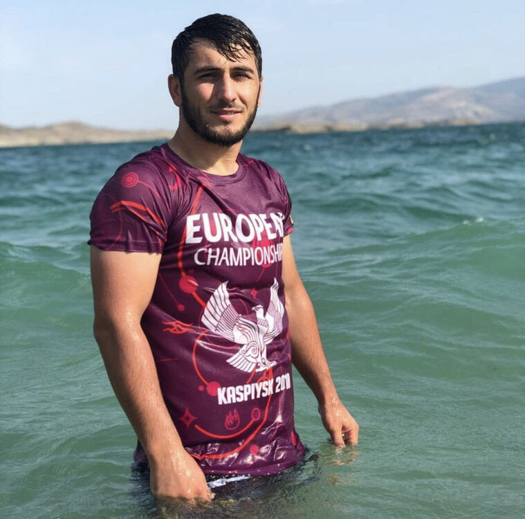  29635117  , 30 ,    -