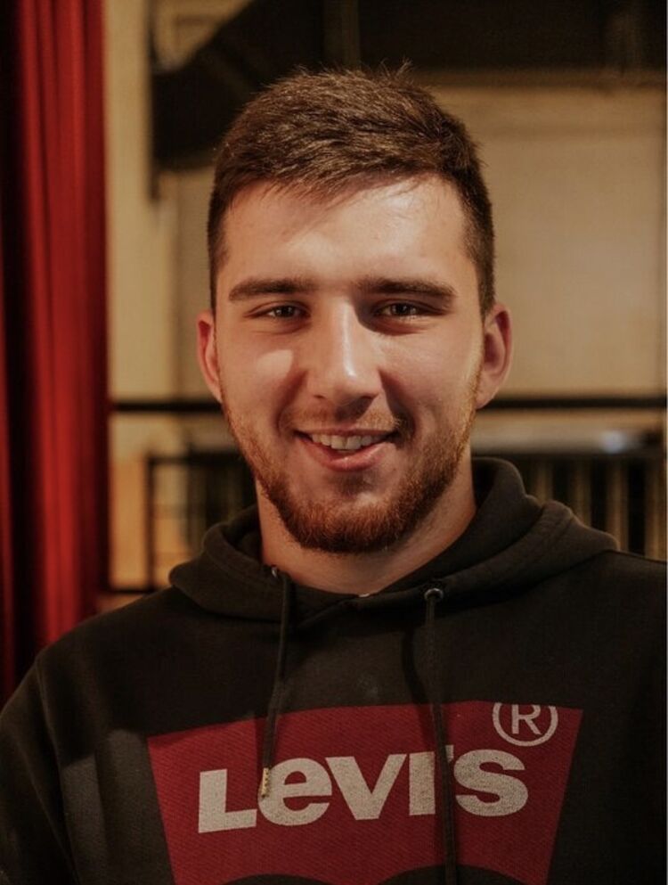  54167357  , 29 ,    -