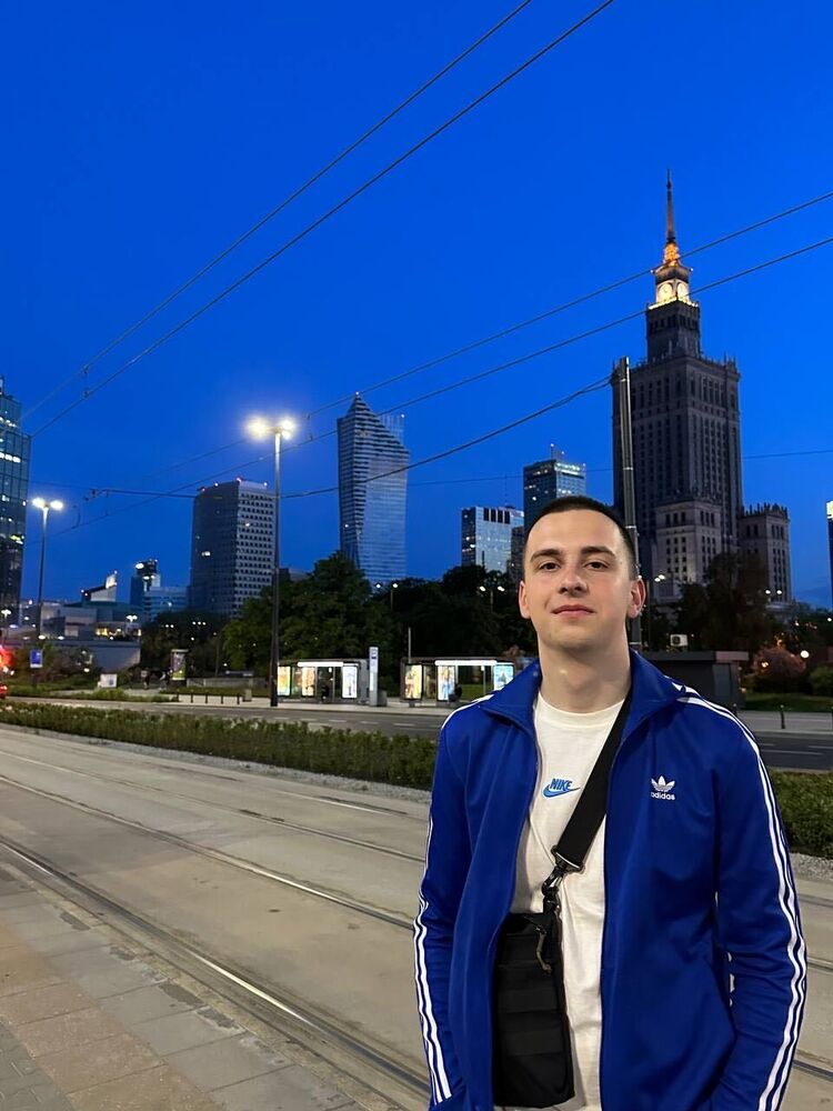  ,   Ilya, 20 ,     , c 