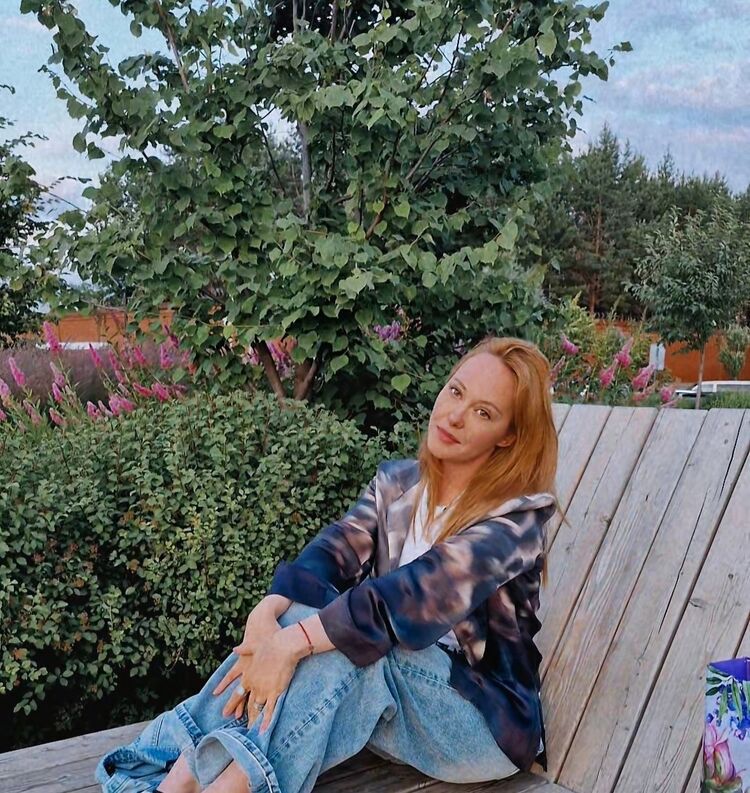  52256297  Kseniya, 35 ,    