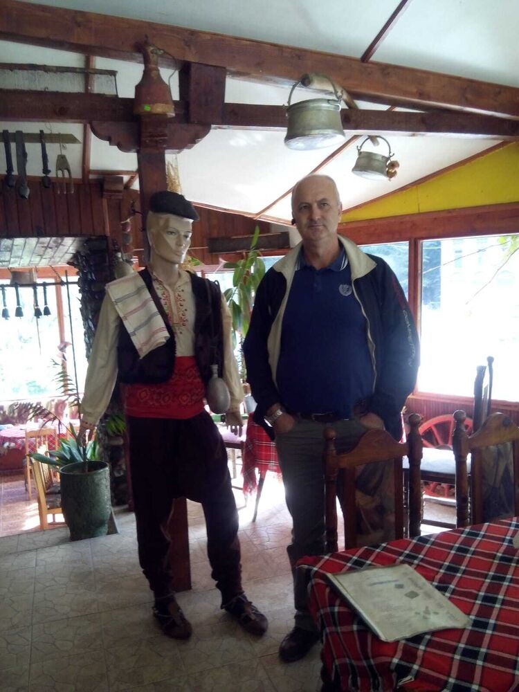  Bansko,   , 59 ,     , c 