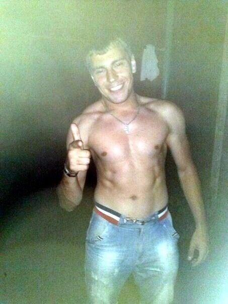  20546217  Roman, 31 ,    