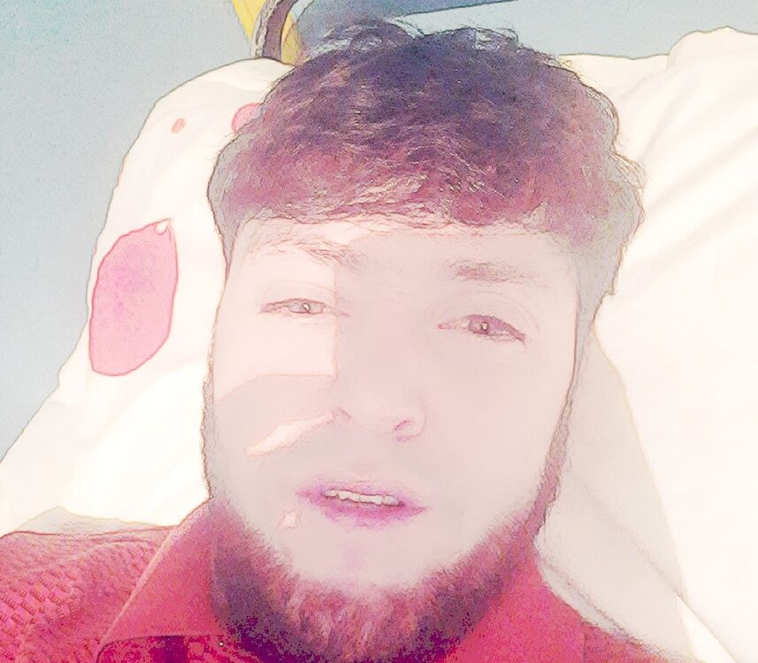  24574867  Farik, 31 ,    