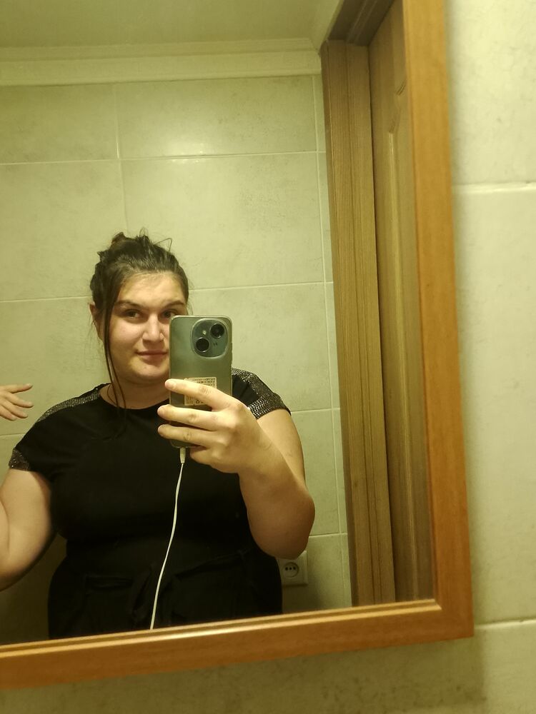  51046467  Nadiya, 18 ,    