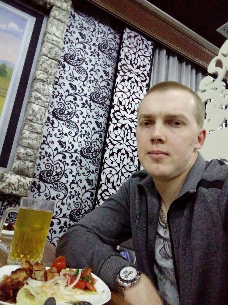  15664787  Denis, 31 ,    