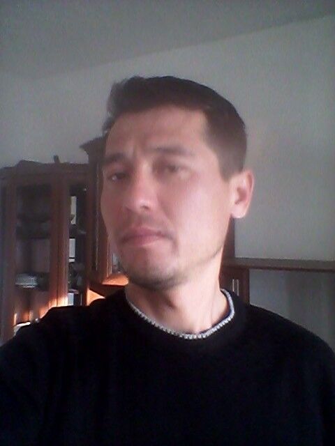  19377097  Berik, 39 ,    