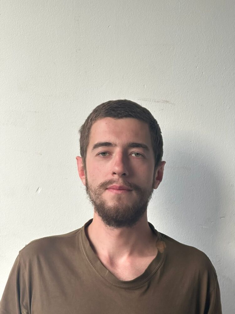  40962937  Vladimir, 29 ,    