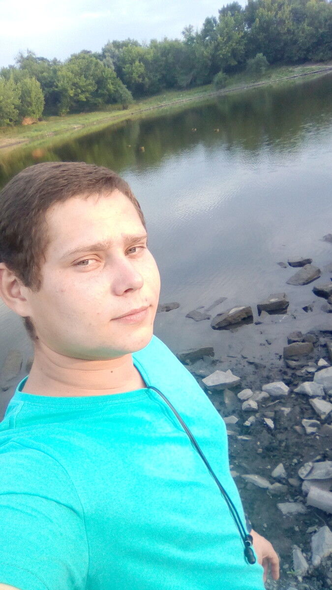  16849687  Artem, 25 ,    