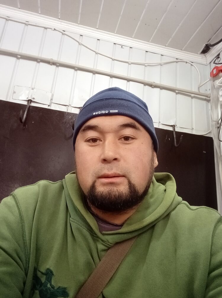  41673887  , 35 ,    
