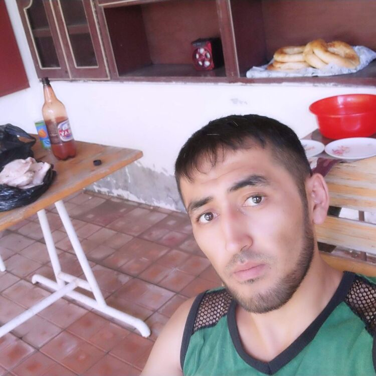  25069997  Alisher, 31 ,    
