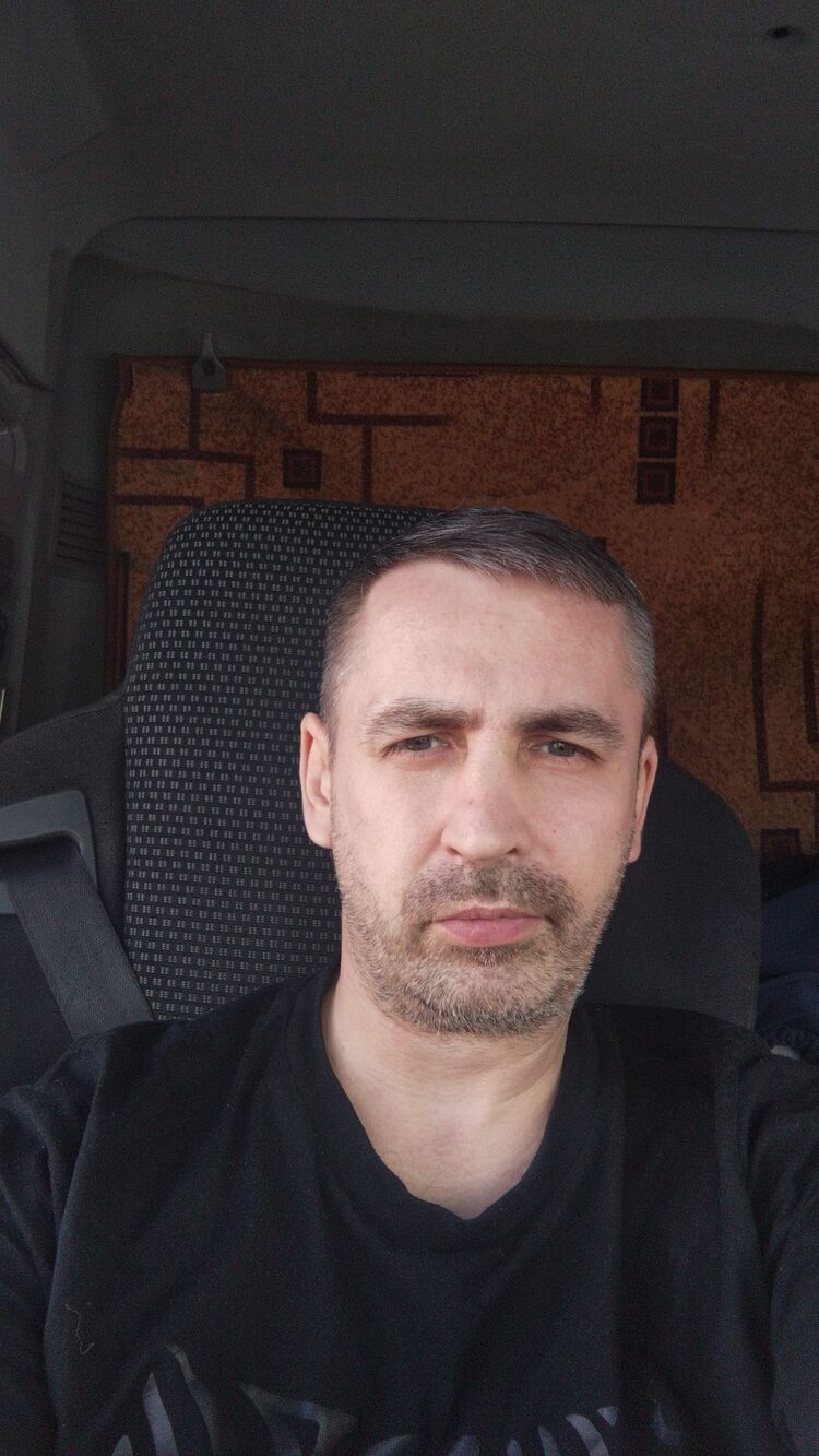  50764197  Anton, 39 ,     