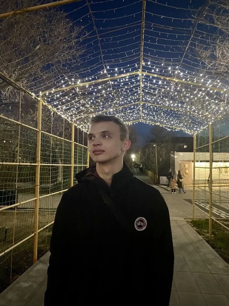  ,   Vadim, 18 ,   ,   