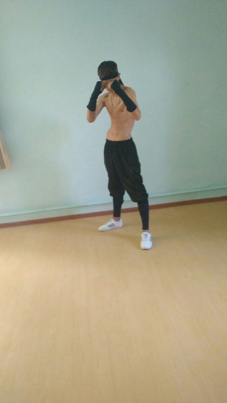 ,   Manollo, 22 ,   ,   