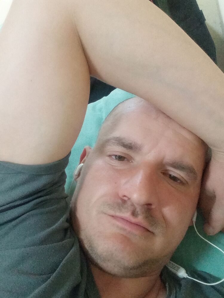  30887947  , 37 ,    Rapone
