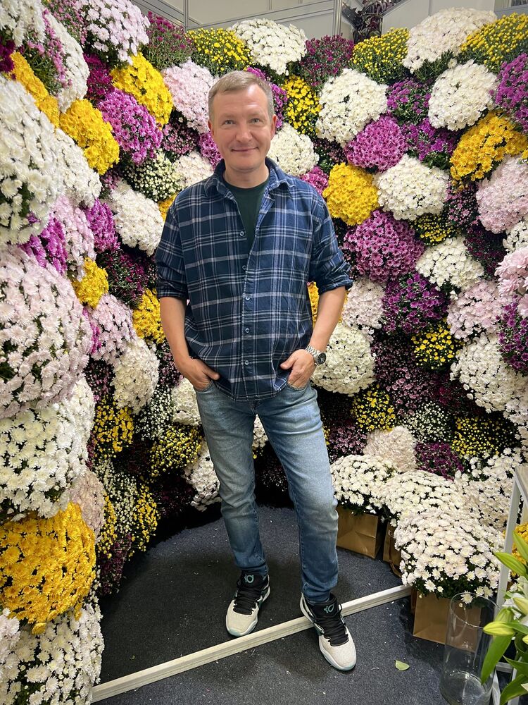  54456997  , 41 ,    -