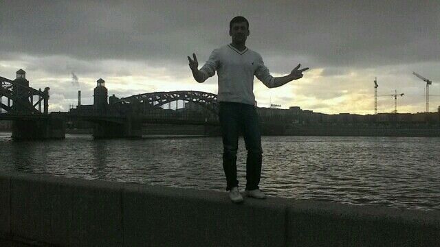  ,   Aziz, 33 ,   ,   , c 
