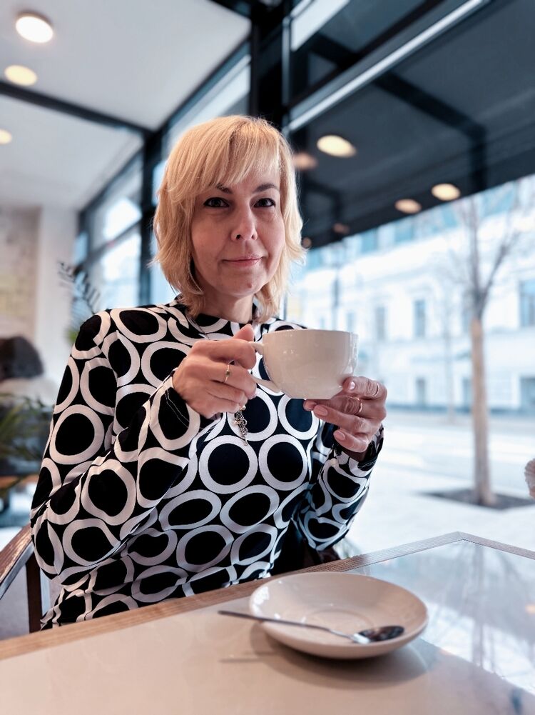 ,   Eka, 51 ,   c 