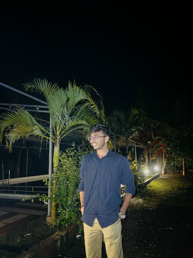  53953647  Rishh, 21 ,    