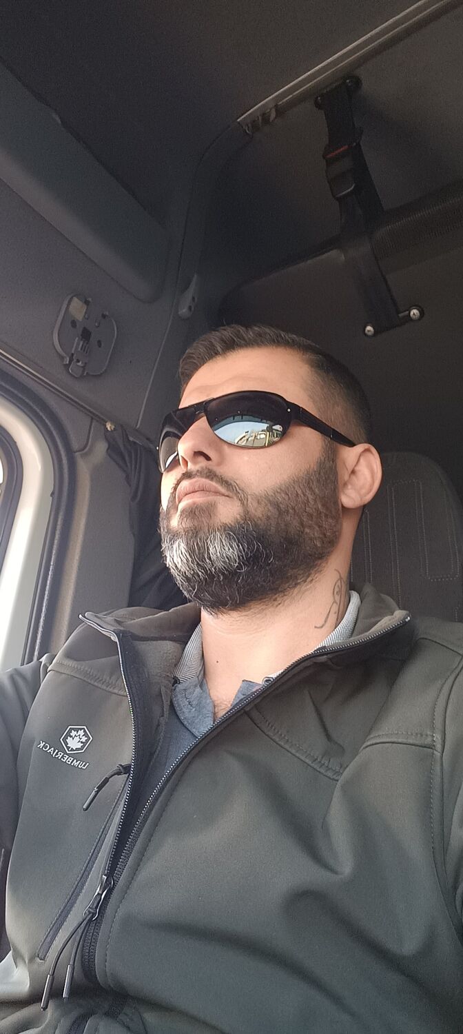  ,   Ridvanturan, 37 ,   ,   
