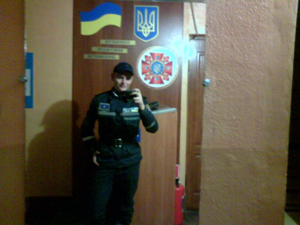  9929467  , 27 ,    