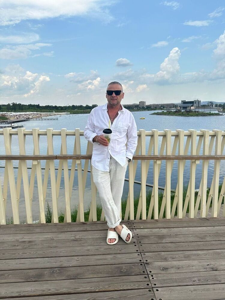  52094177  Alexander, 53 ,    