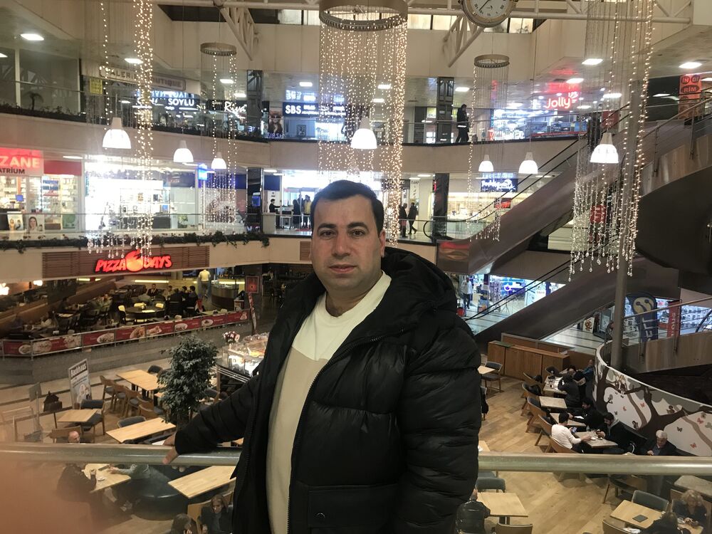  40916027  Erdal esen, 42 ,    
