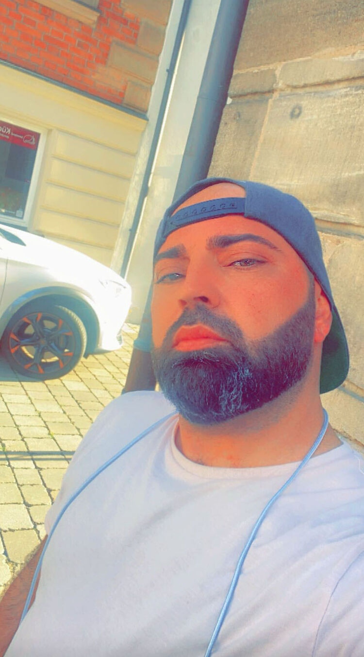  50061367  Mustafa, 43 ,    Treuchtlingen