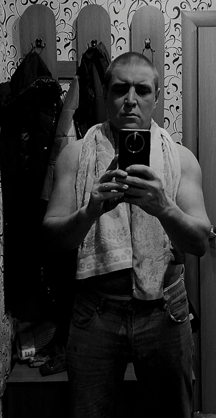  ,   Nikolai, 40 ,   ,   , c , 