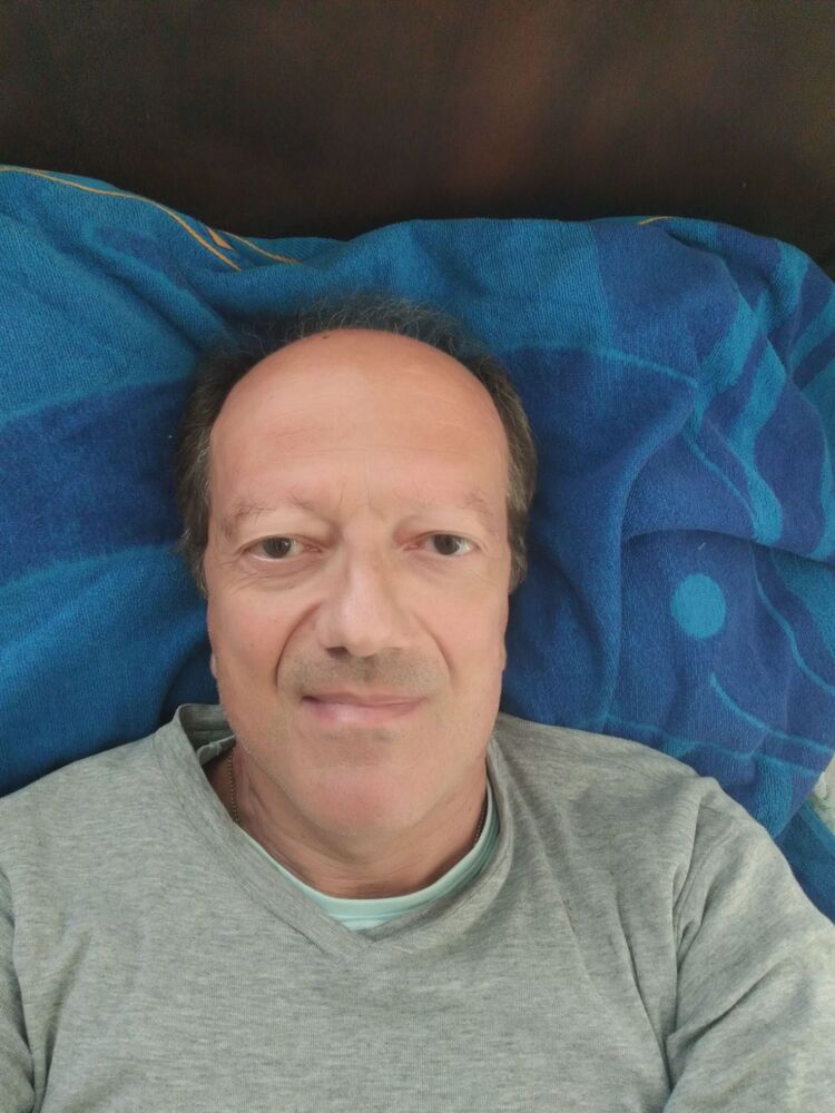  23842857  Stelio, 52 ,    