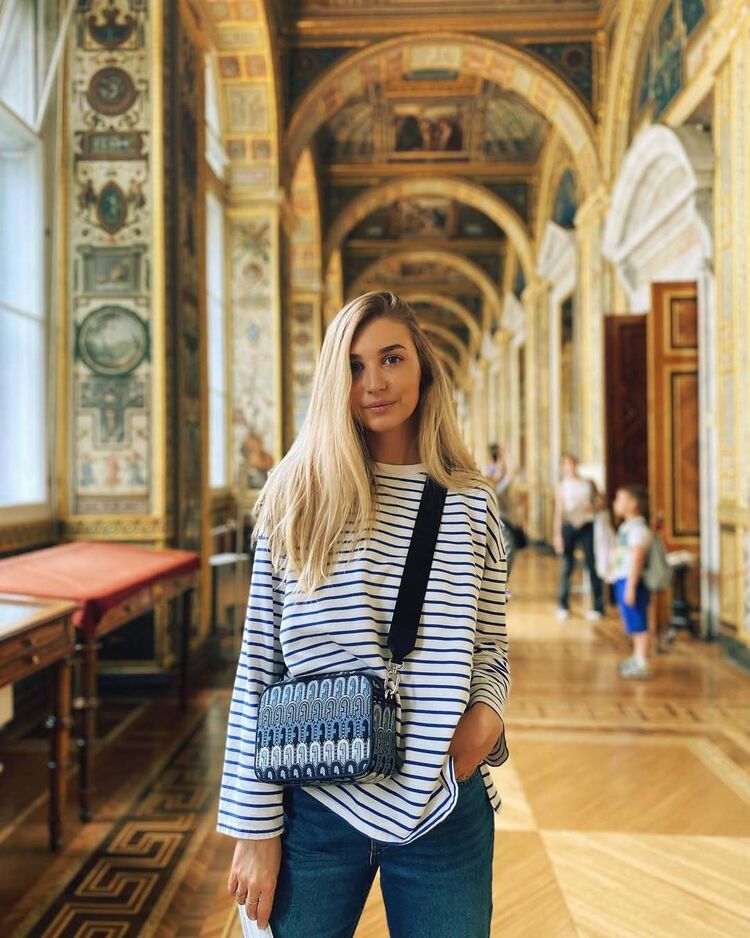  ,   Nika, 29 ,   ,   