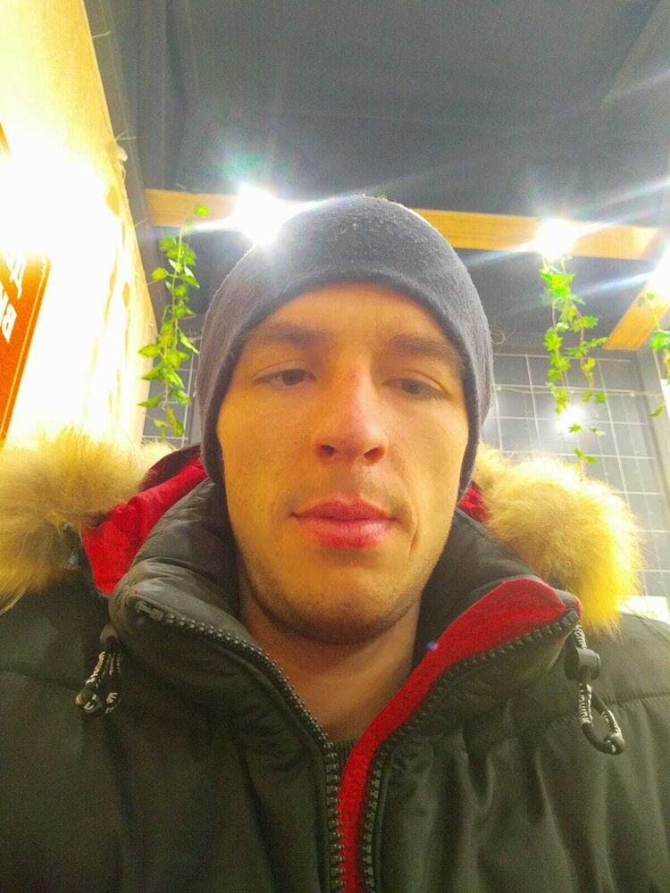 48568207  Sasha, 32 ,    